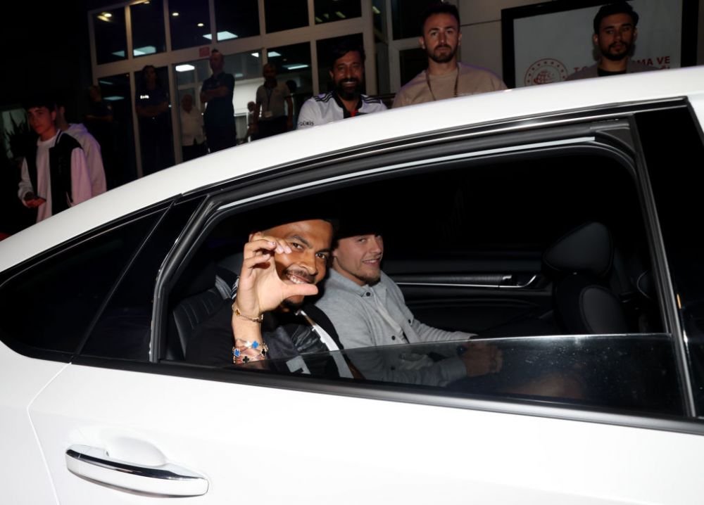 Dele Alli a plecat de la Everton și s-a înțeles cu noua sa echipă! Fanii l-au așteptat la aeroport_13