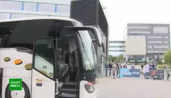 Cum a fost întâmpinat Nicolae Dică înainte de Viking - FCSB