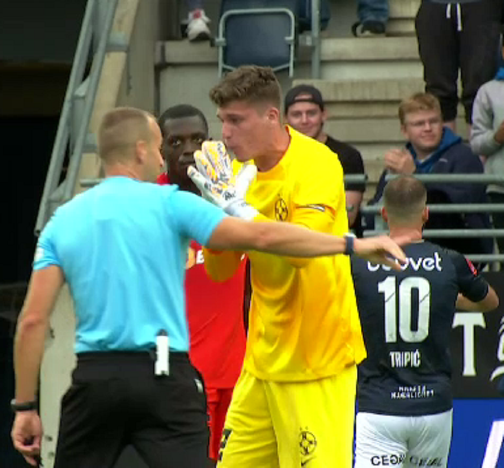Schema lui Viking care a blocat apărarea lui FCSB. Dawa, Tamm și Târnovanu, anesteziați _3