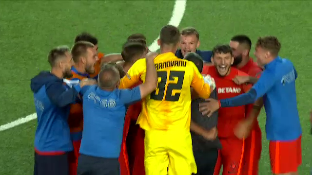 Explozie de bucurie în Norvegia după calificarea lui FCSB! Imagini spectaculoase cu jucătorii și fanii români_3