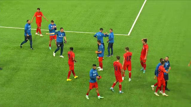 Explozie de bucurie în Norvegia după calificarea lui FCSB! Imagini spectaculoase cu jucătorii și fanii români_11