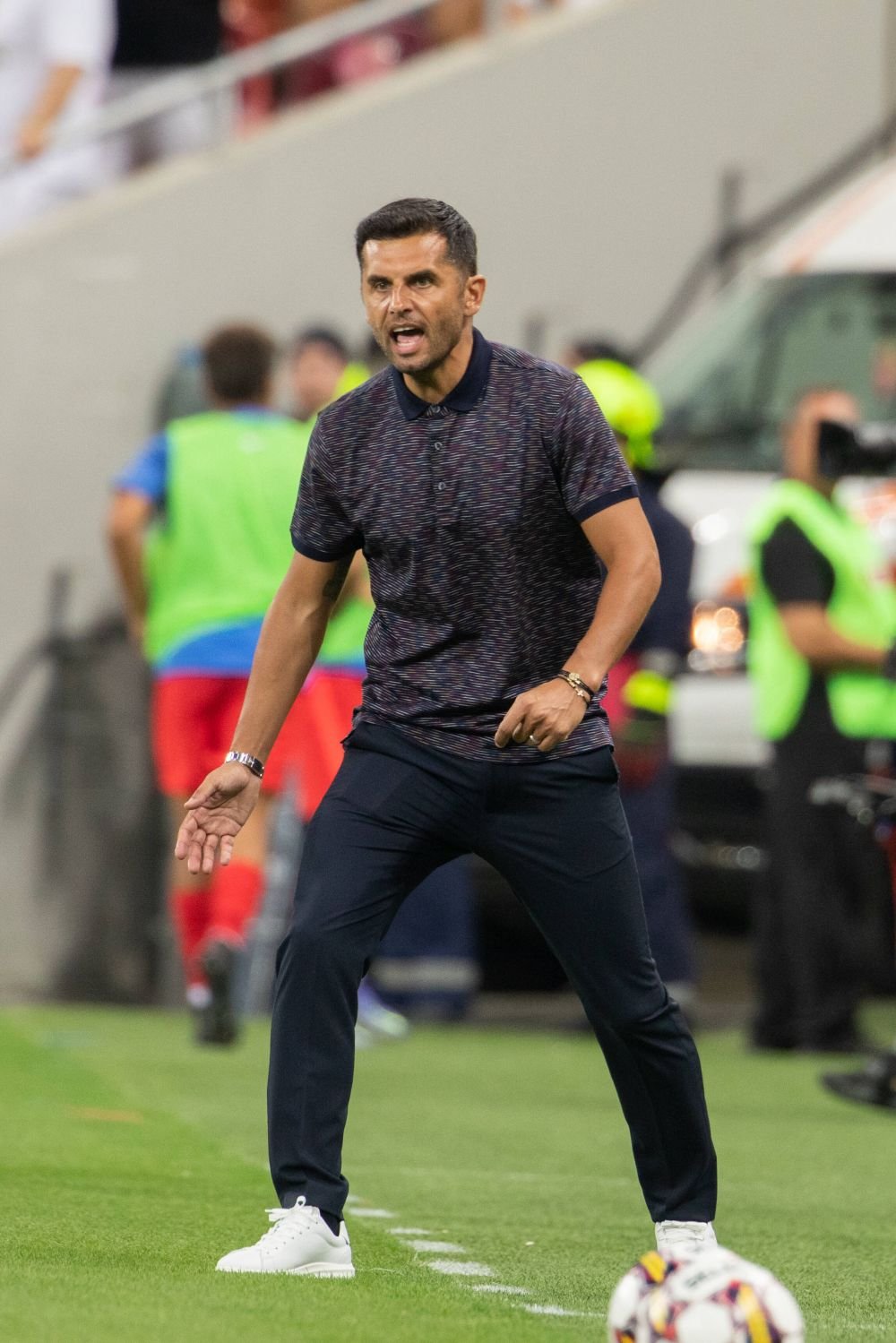 OPINIE | FCSB și CFR sparg ghinionul specific românesc, Craiova lui Rădoi îl confirmă. Caramavrov, despre meciurile din Conference League_3