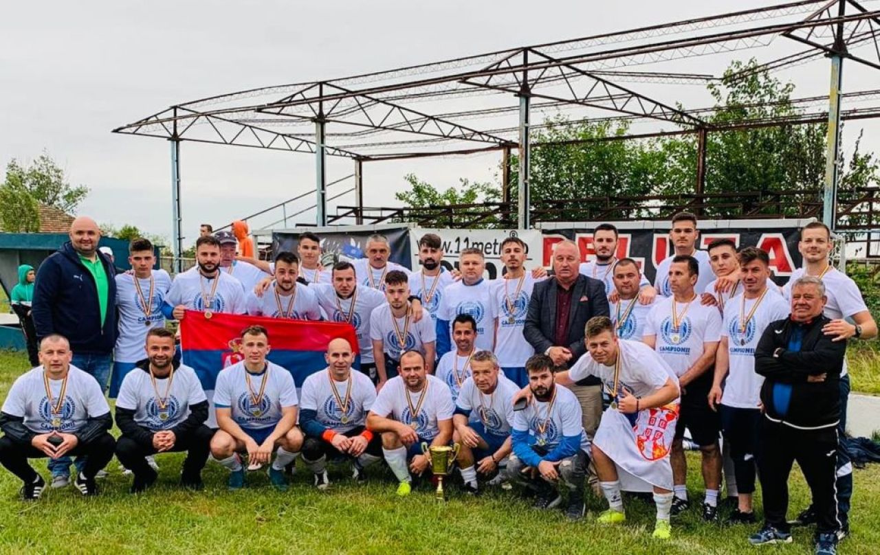 Tricolorul cu un meci și un gol la națională a marcat la 58 de ani cu o super-execuție în prima etapă a campionatului!_8