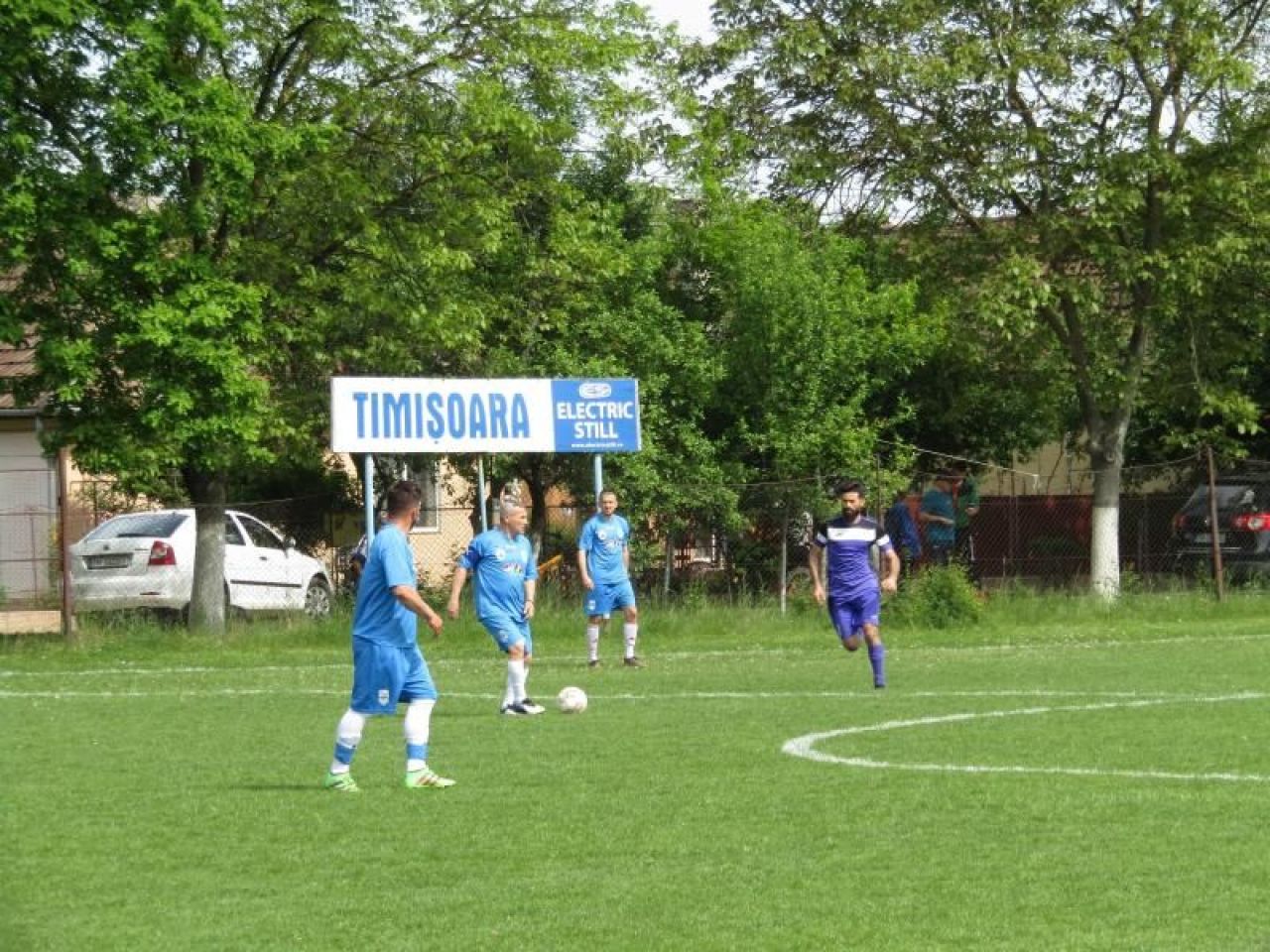 Tricolorul cu un meci și un gol la națională a marcat la 58 de ani cu o super-execuție în prima etapă a campionatului!_10