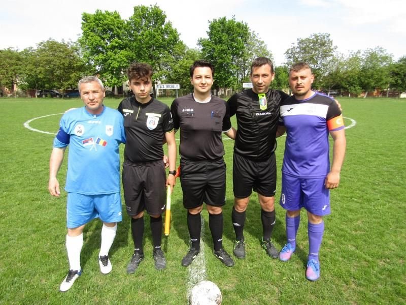 Tricolorul cu un meci și un gol la națională a marcat la 58 de ani cu o super-execuție în prima etapă a campionatului!_13