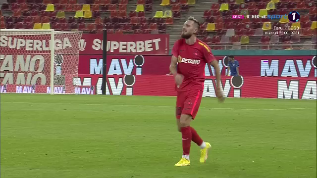 Probleme la FCSB! Bogdan Rusu s-a accidentat după o intrare dură a lui Raul Opruț_10
