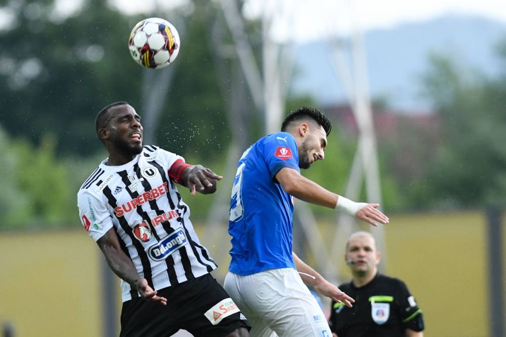 Fotbalistul de la U Cluj care și-a găsit calmul în România: „Așa mi-am cunoscut soția”_4