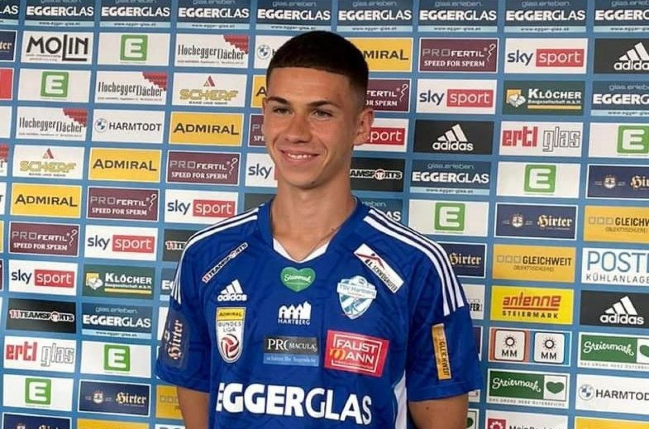 Atacantul român de la AS Roma olimpic la matematică s-a transferat în Bundesliga!_4