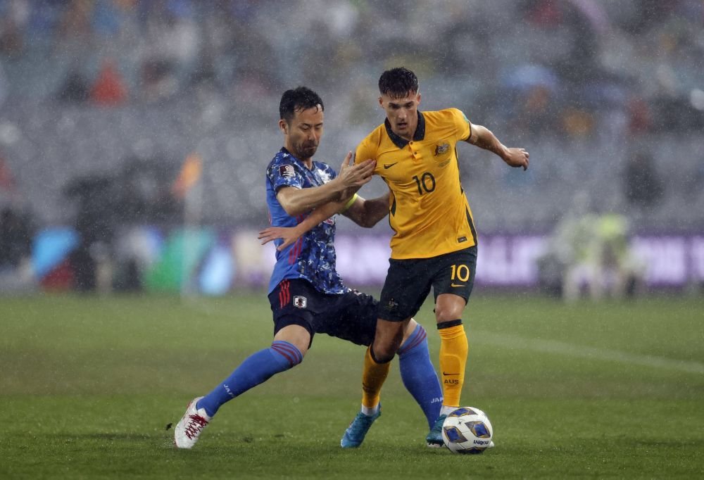 Românul calificat la Mondial cu Australia și câștigător al Europa League cu Eintracht s-a transferat în Serie A!_5