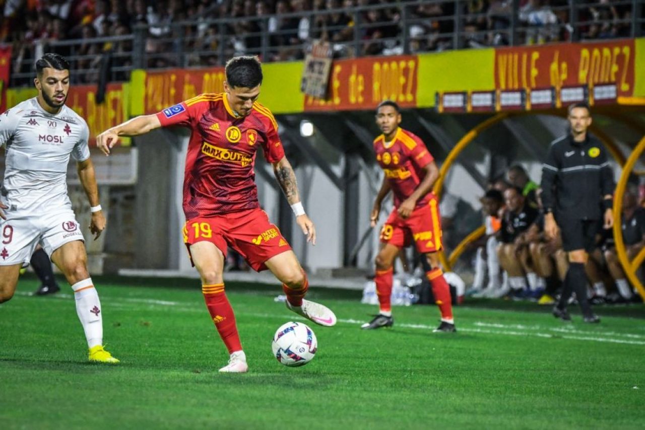 ”Festival”! Metz, echipa lui Laszlo Boloni, face spectacol în Ligue 2_4
