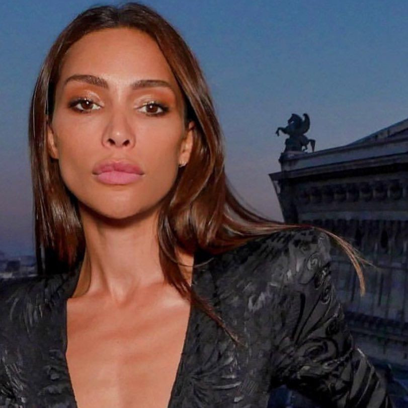 Mbappe a spart bariera! Starul lui PSG, surprins în ipostaze tandre cu un model transgender_12