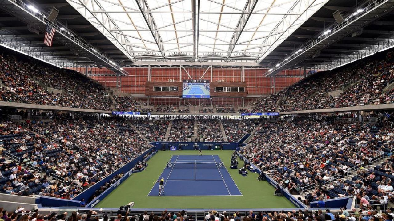 New York, orașul care nu tace niciodată. Jucătorii se plâng la US Open de miros de iarbă, trenuri, sirene, spectatori vorbăreți_5