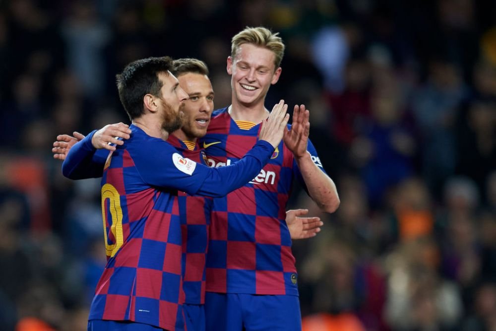 Liverpool, transfer spectaculos &icirc;n ultima zi de mercato! A plecat deja spre Marea Britanie pentru a semna