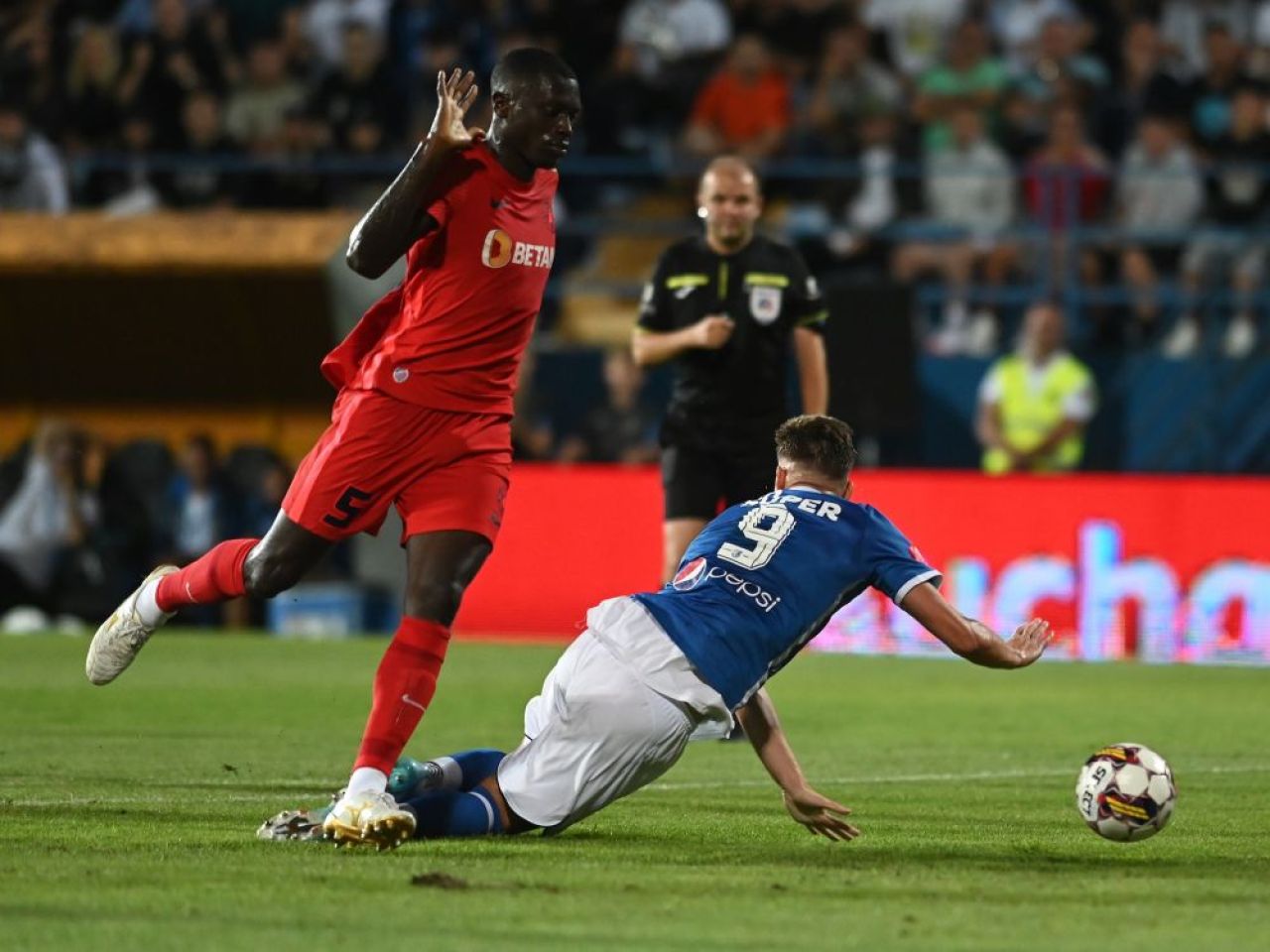 Favoritul lui Becali a „îngropat-o” pe FCSB! Cinci greșeli decisive în șapte meciuri disputate în Superliga_1