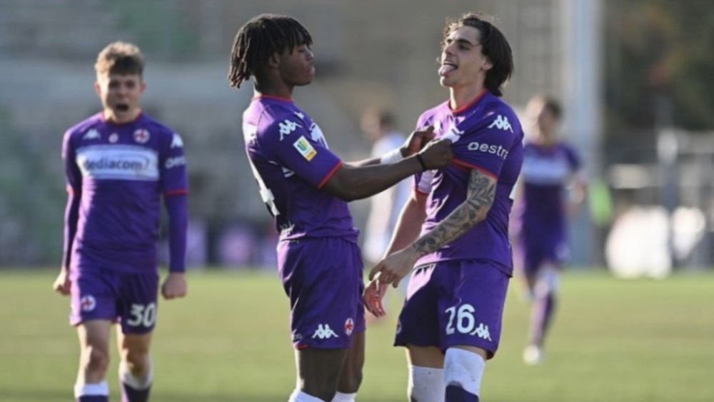 După Louis Munteanu, Fiorentina a mai scăpat de un rom&acirc;n! Fotbalistul juca de 10 ani la clubul viola