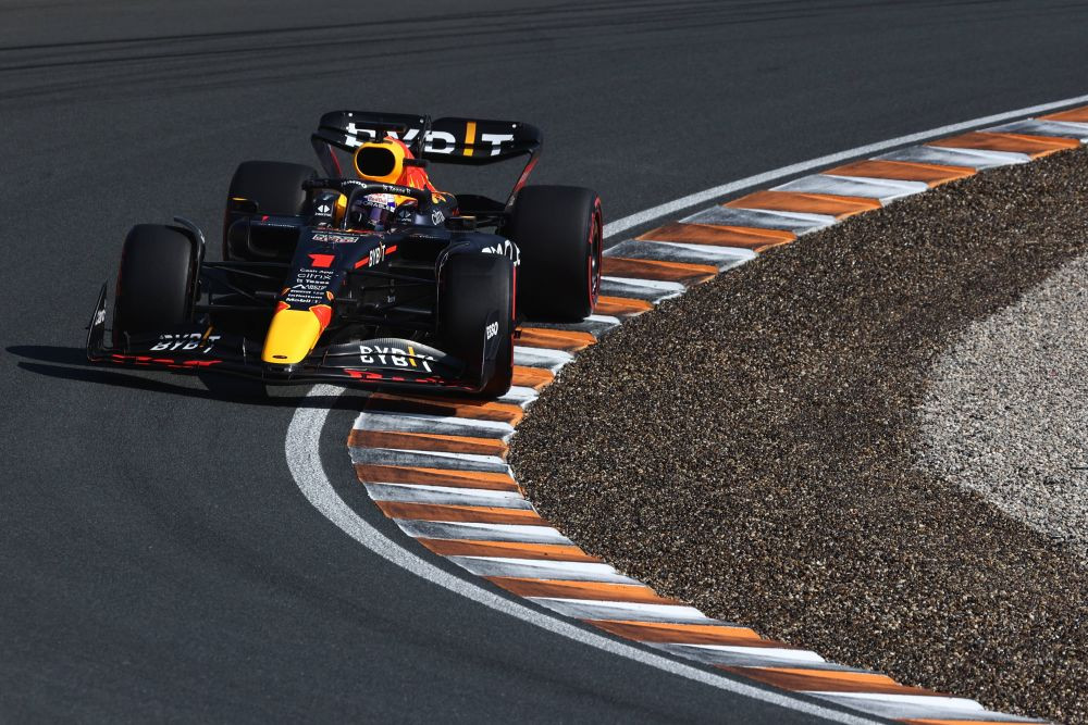Max Verstappen, pole-position la el acasă &icirc;n MP de la Zandvoort (Țările de Jos)! Ce a spus după cursă + Leclerc &icirc;l laudă pe neerlandez