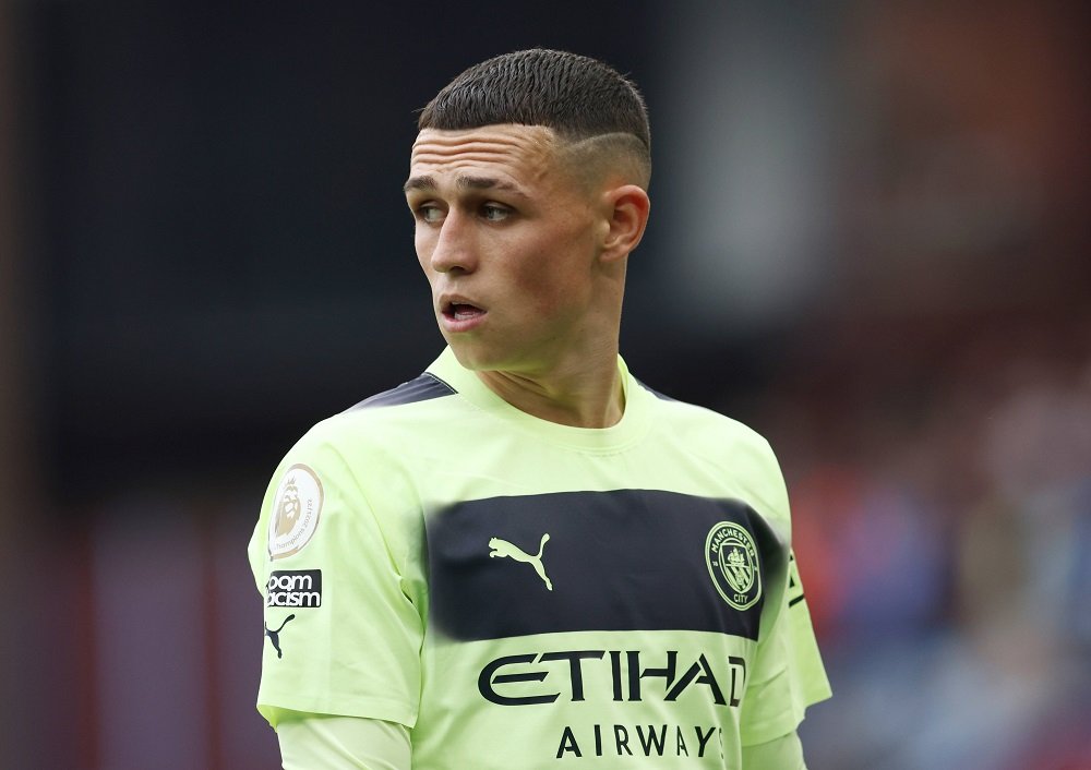 Phil Foden a călcat pe bec &icirc;nainte de a merge cu iubita pe plajă! O influenceriță i-a furat mințile. Ce a făcut starul lui City