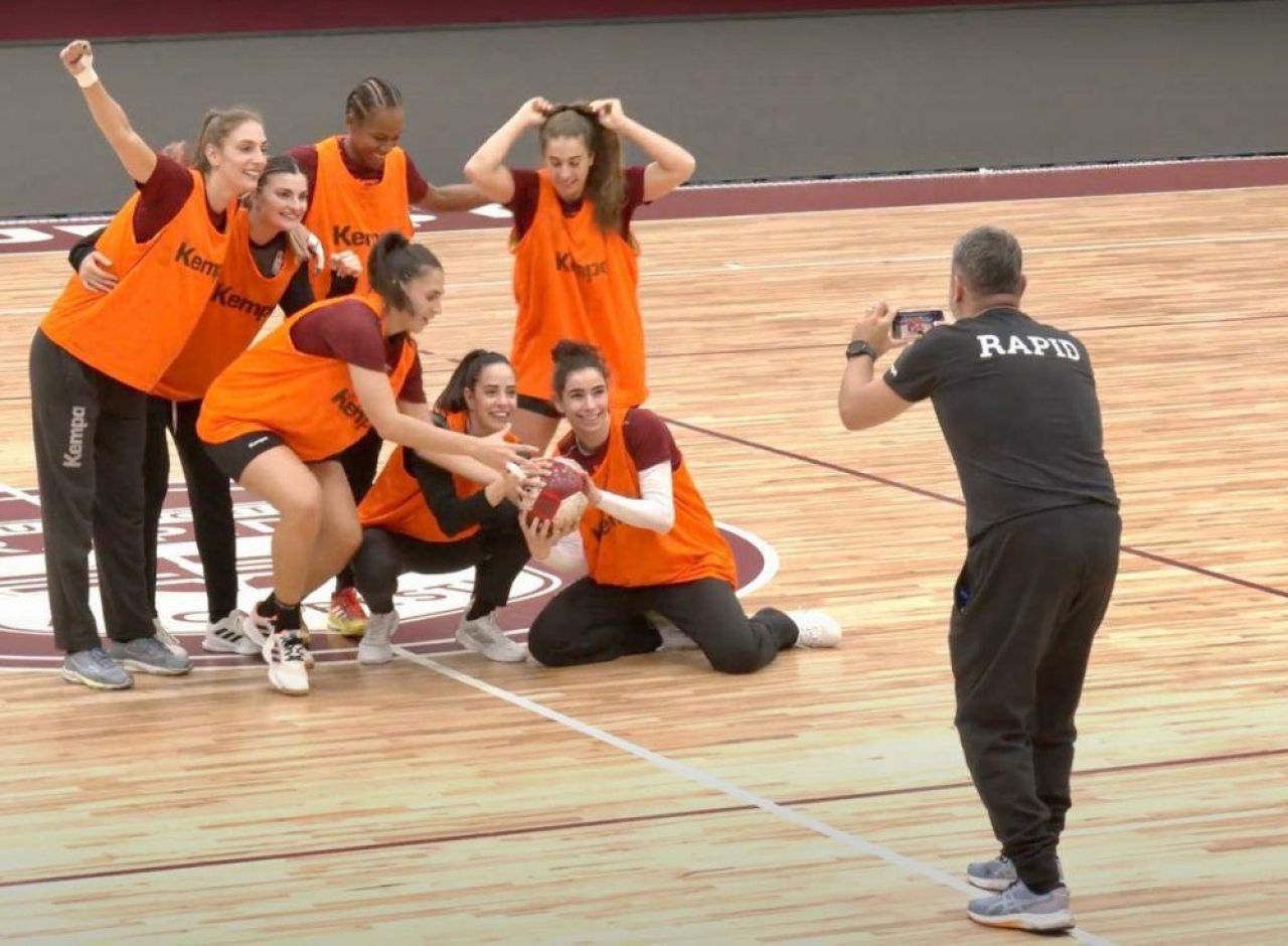 Rapid începe asaltul în Grupa B a Ligii Campionilor la handbal feminin. Programul campioanei + Ce spune Carlos Viver_1