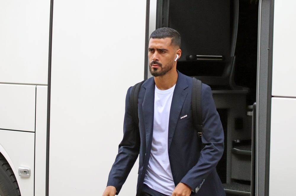 Trendy FCSB! Accesoriul la modă pe care aproape toți jucătorii l-au luat la Londra_14