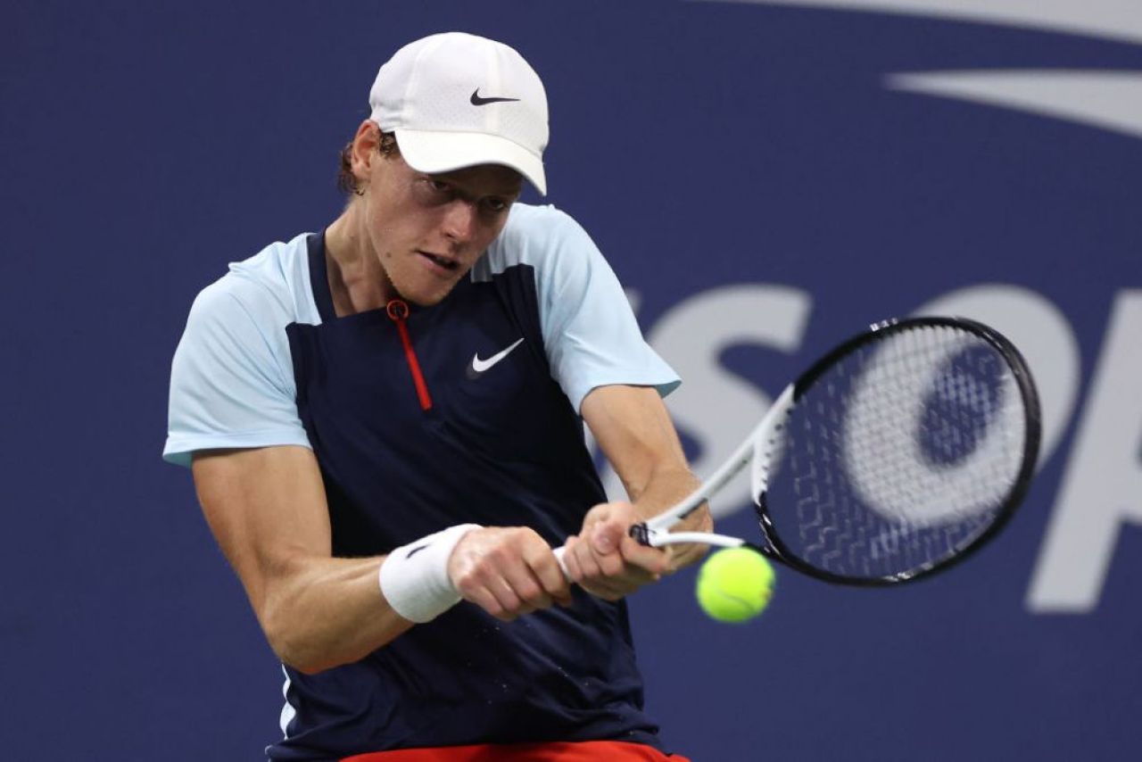 Alcaraz a rămas desculț după meciul de 5 ore și 15 minute: duelul cu Sinner s-a încheiat la cea mai târzie oră din istoria US Open_18