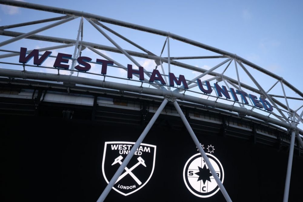 Ce se întâmplă cu meciul West Ham - FCSB, după decesul Reginei Elisabeta a II-a_2