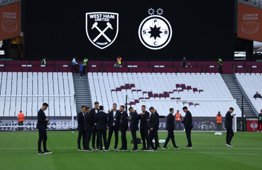 Ce se întâmplă cu meciul West Ham - FCSB, după decesul Reginei Elisabeta a II-a_3
