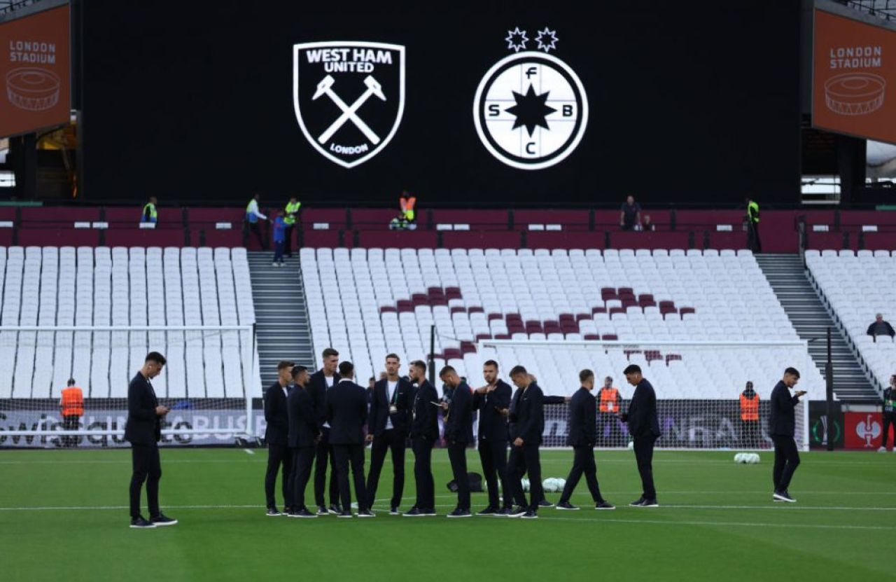Ce se întâmplă cu meciul West Ham - FCSB, după decesul Reginei Elisabeta a II-a_3