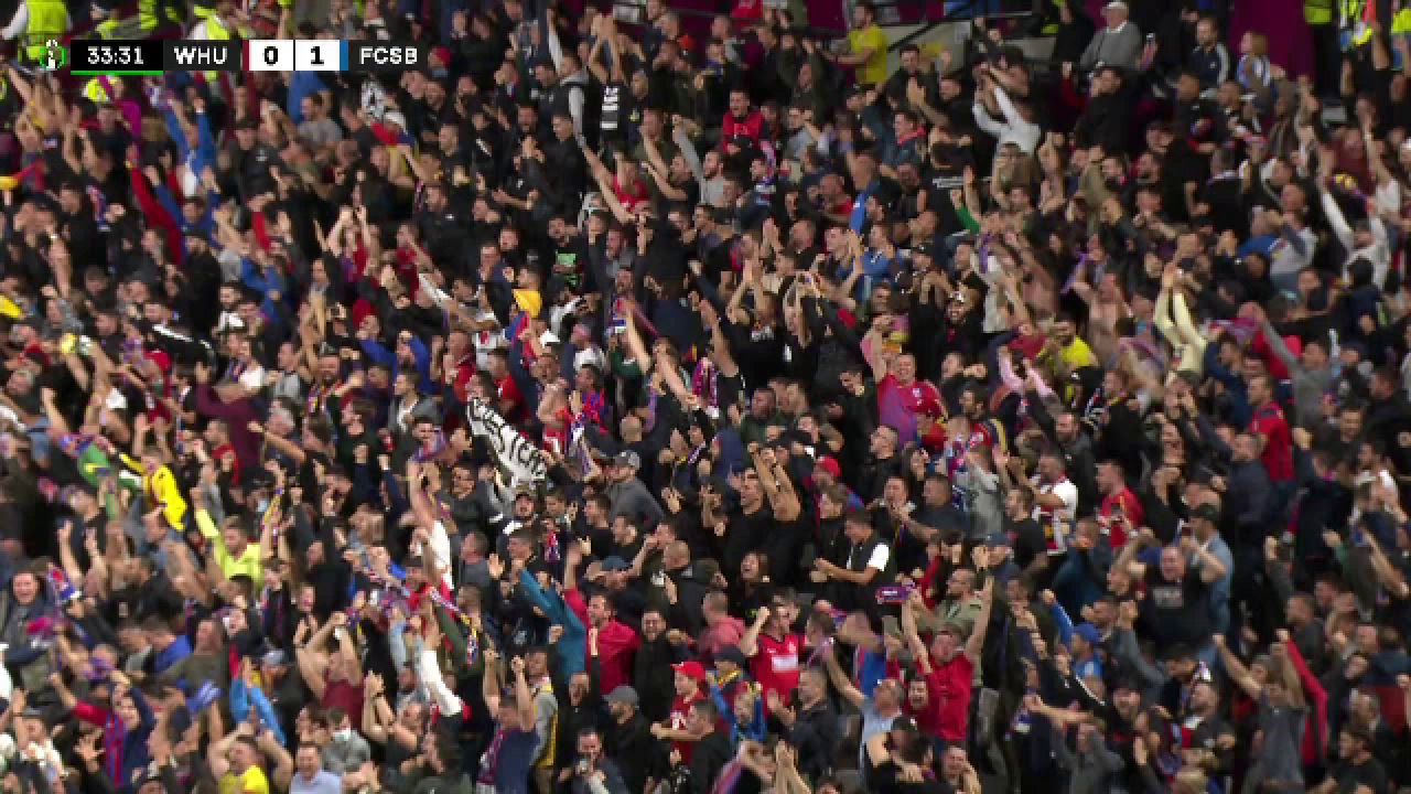 West Ham - FCSB | London Stadium a explodat la golul lui Andrei Cordea. Suporterii români au creat o atmosferă incendiară_2