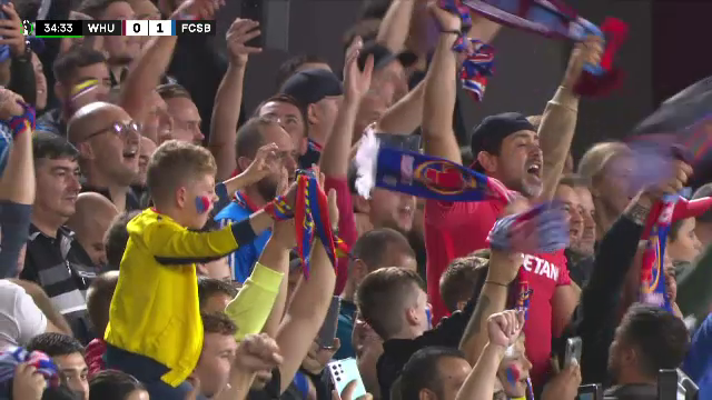 West Ham - FCSB | London Stadium a explodat la golul lui Andrei Cordea. Suporterii români au creat o atmosferă incendiară_8