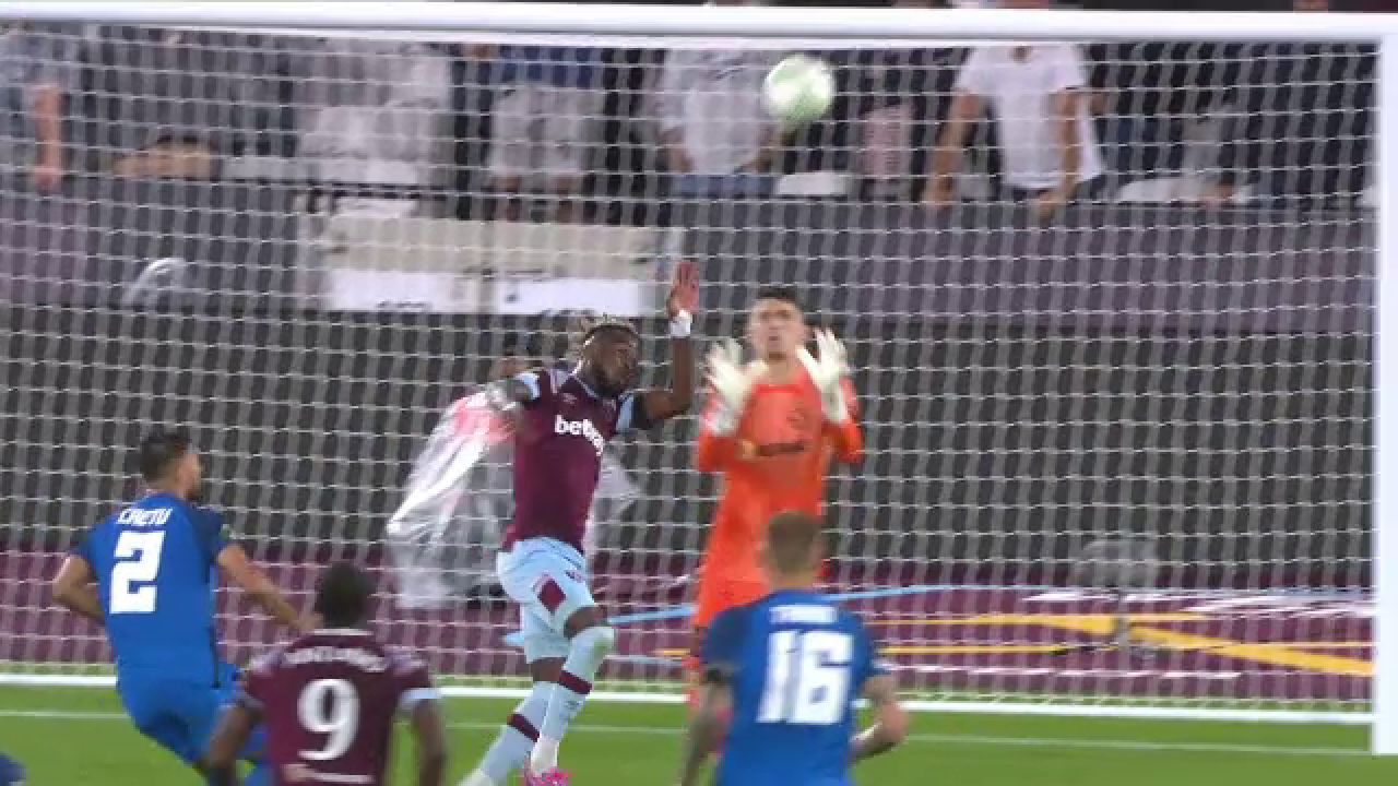 Comentatorii britanici, vehemenți după penalty-ul primit de West Ham contra lui FCSB_1