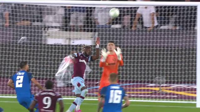 Comentatorii britanici, vehemenți după penalty-ul primit de West Ham contra lui FCSB_1