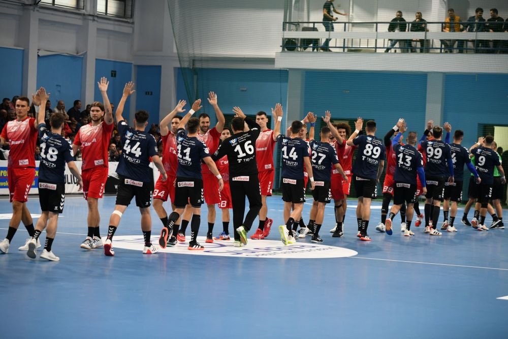 Dinamo - Poli Timișoara 39-29. Handbal-spectacol cu execuții de mare finețe! Elevii lui Pascual, repetiție reușită pentru debutul &icirc;n Liga Campionilor