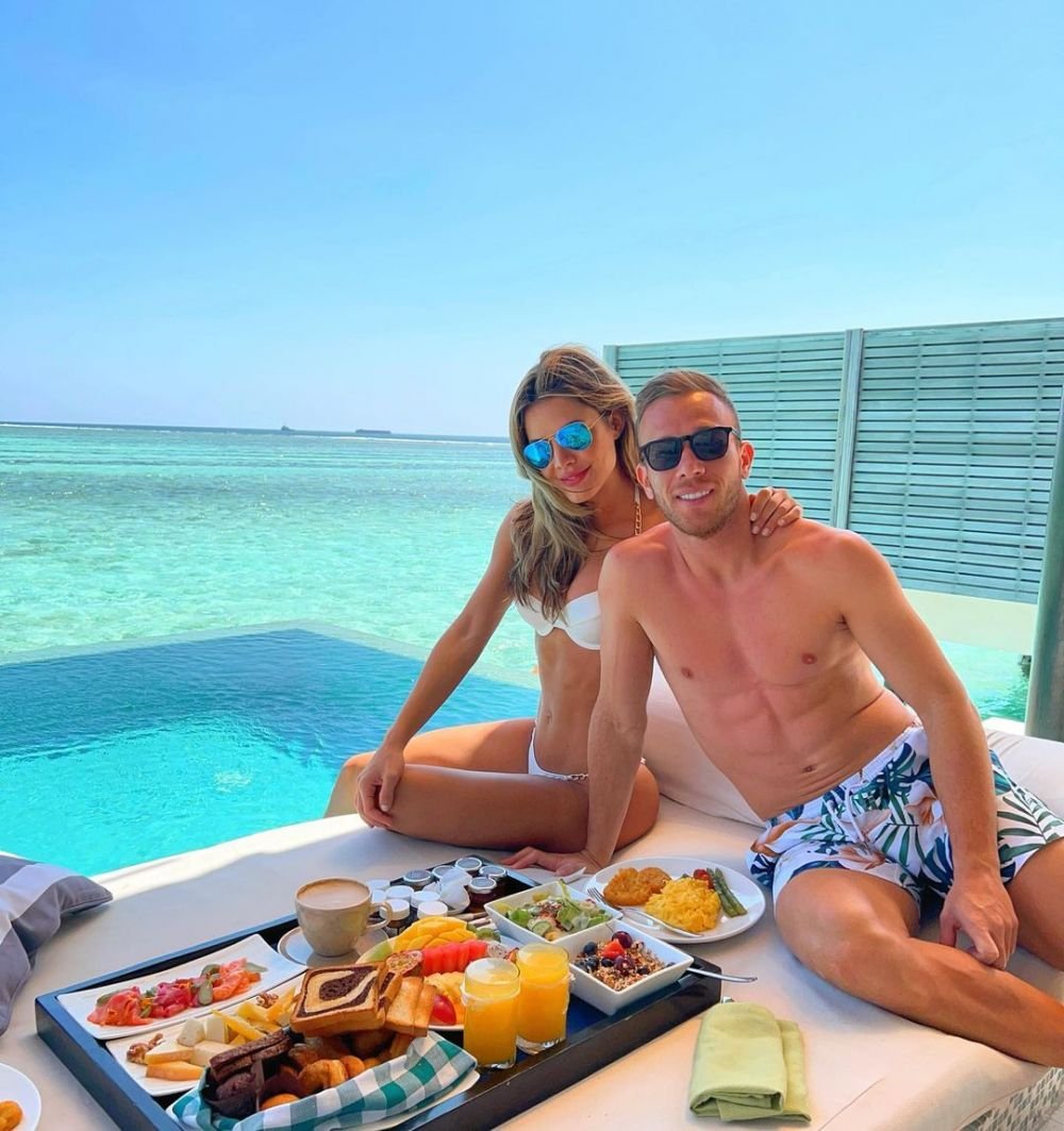 Iubita sexy a ultimului transfer de la FC Liverpool e as la poker! Cum poate arăta Carolina, medic dentist _2