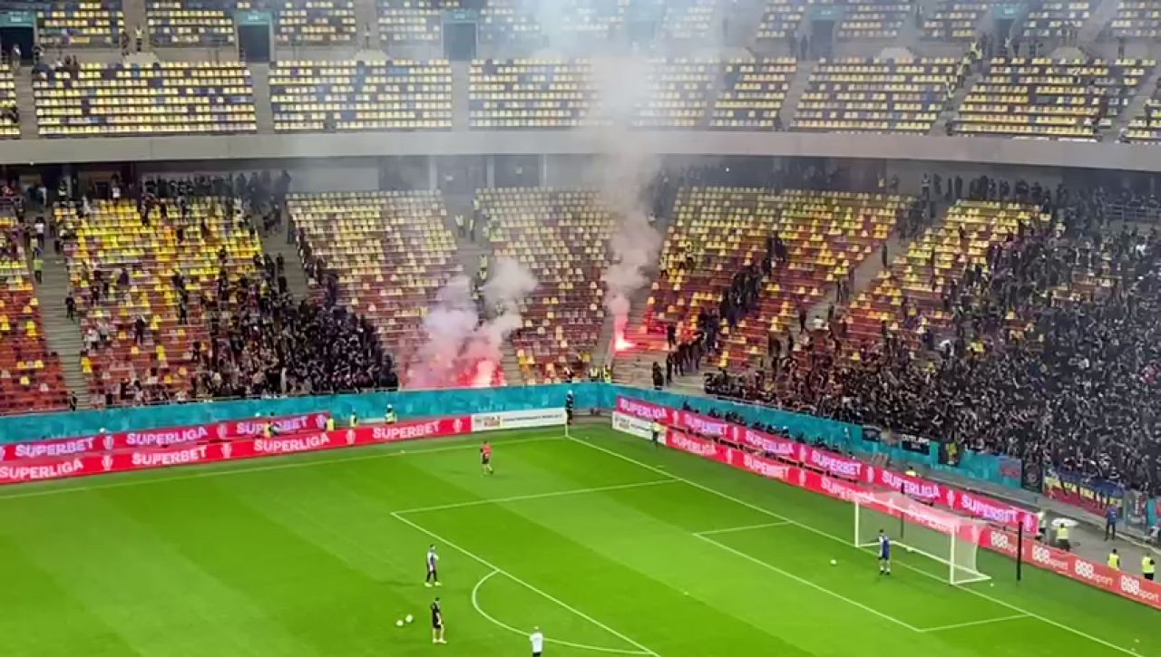 S-au încins spiritele înainte de derby-ul ligii secunde! Fanii dinamoviști și cei steliști, dueluri crâncene la stadion_4