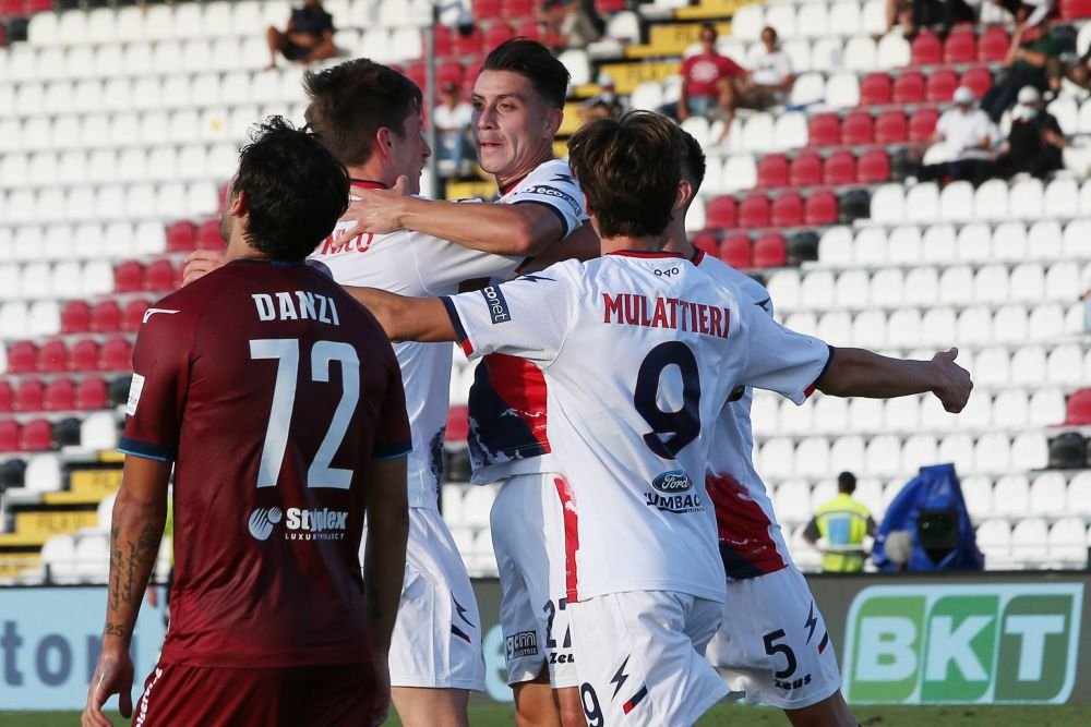 Ce note au primit românii din Palermo - Genoa 1-0. Cea mai mare a fost 7_10