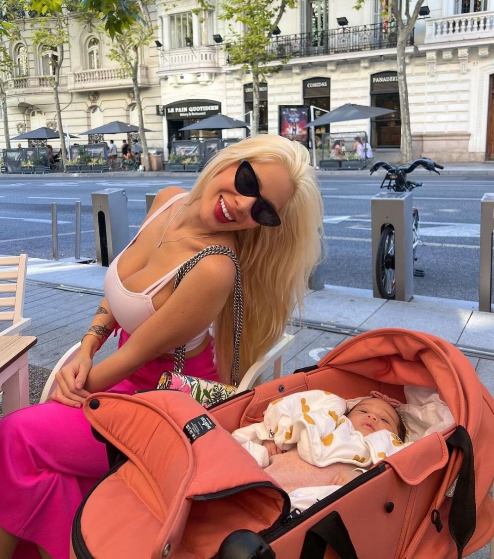 Și-a dat în judecată iubita pe care a părăsit-o înainte să nască! Blonda sexy e „distrusă” după decizia jucătorului de la Real Madrid_57
