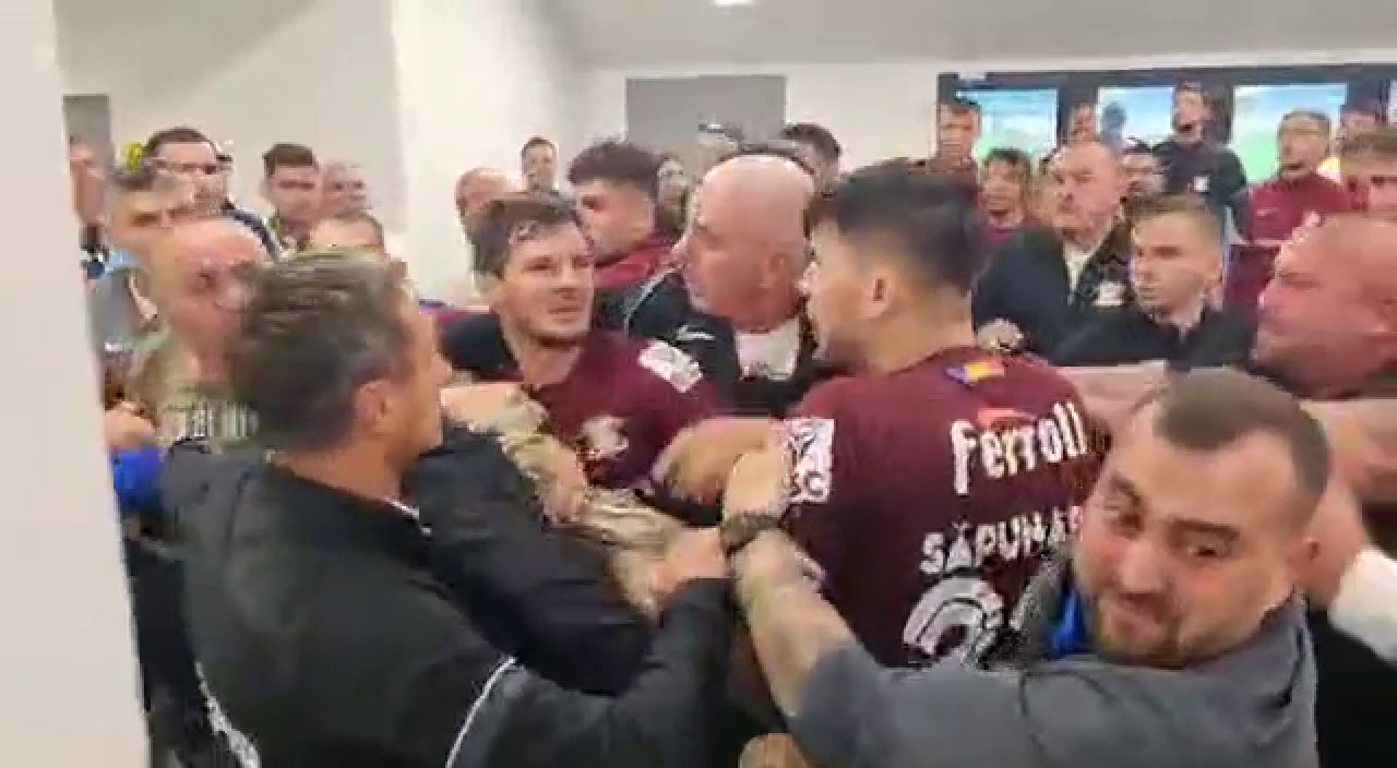 Săpunaru, implicat în violențe majore la finalul meciului. Reacția lui Mihai Stoica: