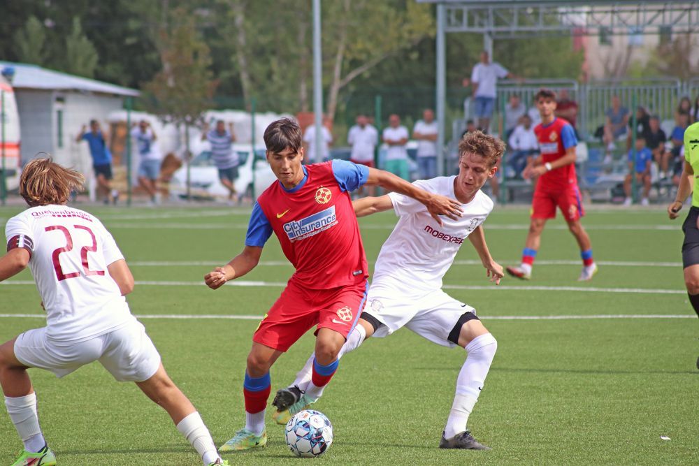 Cum s-a descurcat fiul lui Dan Șucu în derby-ul cu FCSB. Puștiul milionarului a fost căpitanul echipei U17 a Rapidului_24