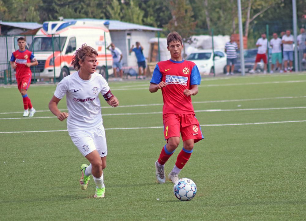 Cum s-a descurcat fiul lui Dan Șucu în derby-ul cu FCSB. Puștiul milionarului a fost căpitanul echipei U17 a Rapidului_27