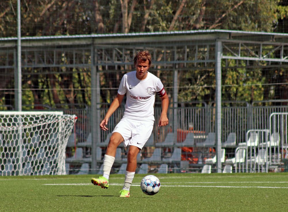 Cum s-a descurcat fiul lui Dan Șucu în derby-ul cu FCSB. Puștiul milionarului a fost căpitanul echipei U17 a Rapidului_28