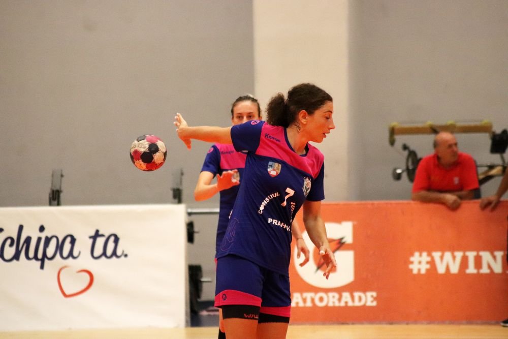 Patricia Vizitiu a debutat la noua echipă, la aproape 20 de ani de la primul meci jucat la senioare  _3