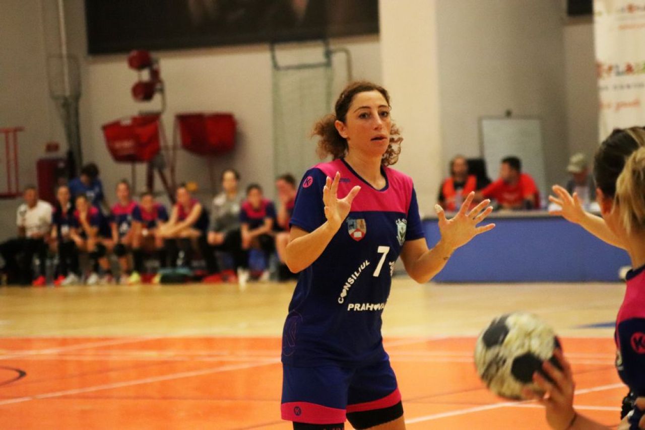 Patricia Vizitiu a debutat la noua echipă, la aproape 20 de ani de la primul meci jucat la senioare _10