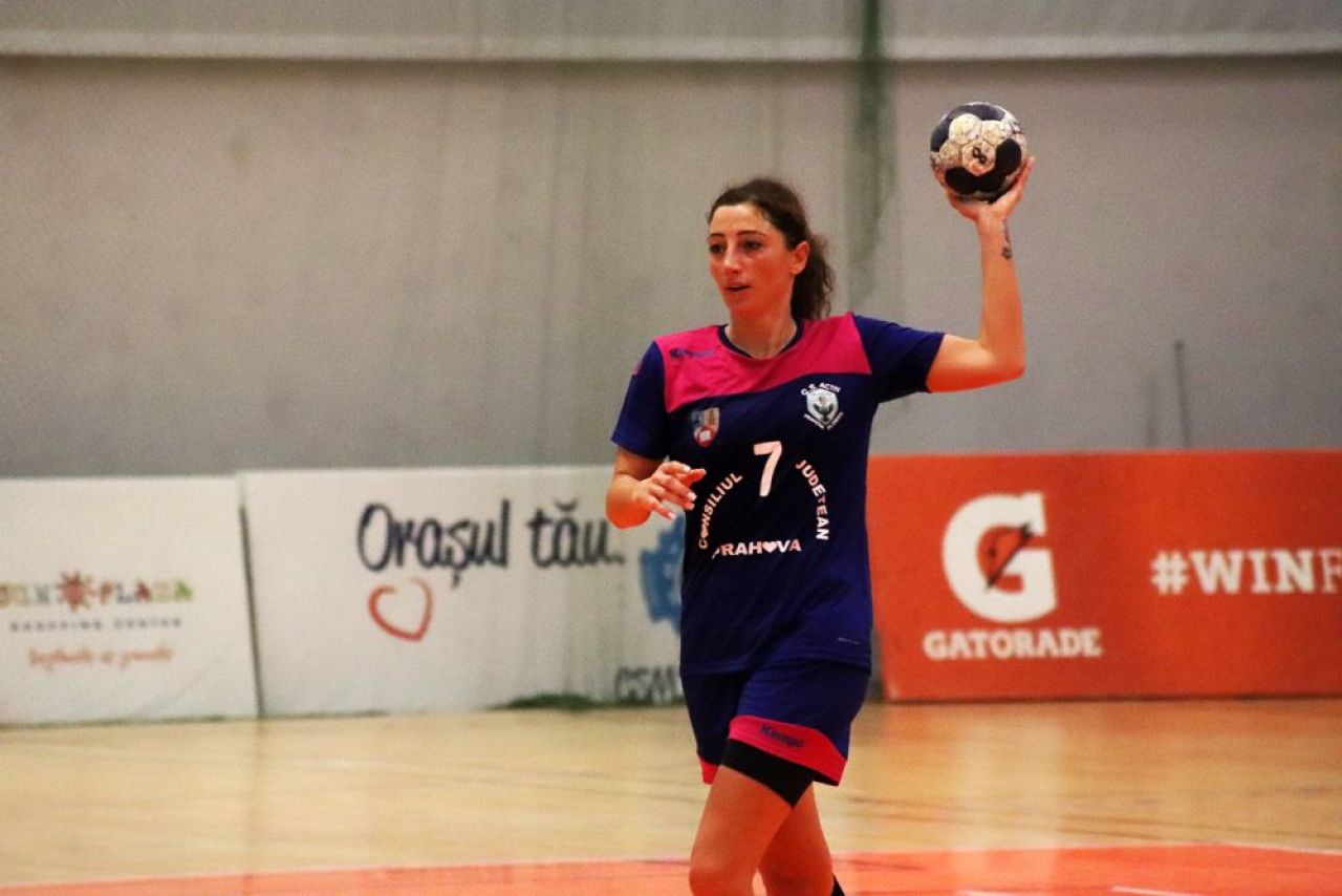 Patricia Vizitiu a debutat la noua echipă, la aproape 20 de ani de la primul meci jucat la senioare _12