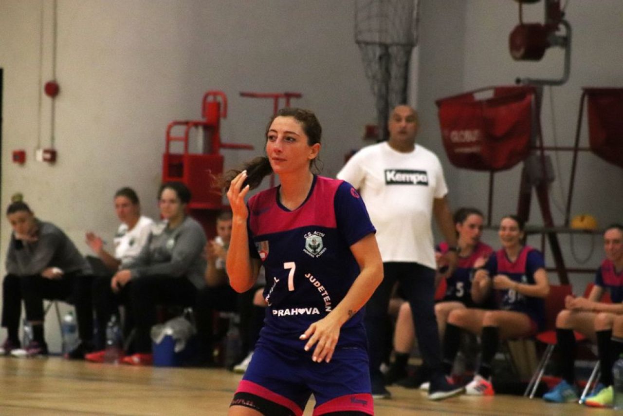 Patricia Vizitiu a debutat la noua echipă, la aproape 20 de ani de la primul meci jucat la senioare _13