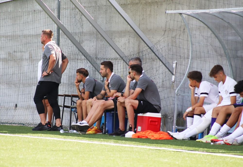 Alexandru Ioniță a devenit antrenor de juniori. Fostul atacant a fost promovat la echipele U17 și de tineret ale Rapidului  _7