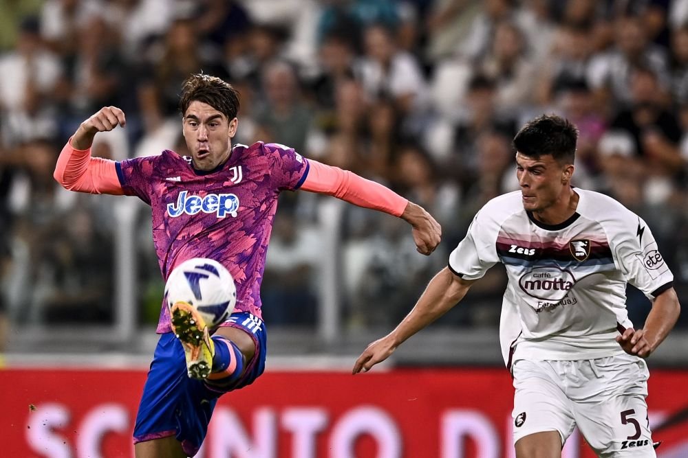 Românul de 21 de ani care i-a cucerit pe italieni la debutul ca titular în Serie A împotriva lui Juventus: ”Una grande figura”!_2