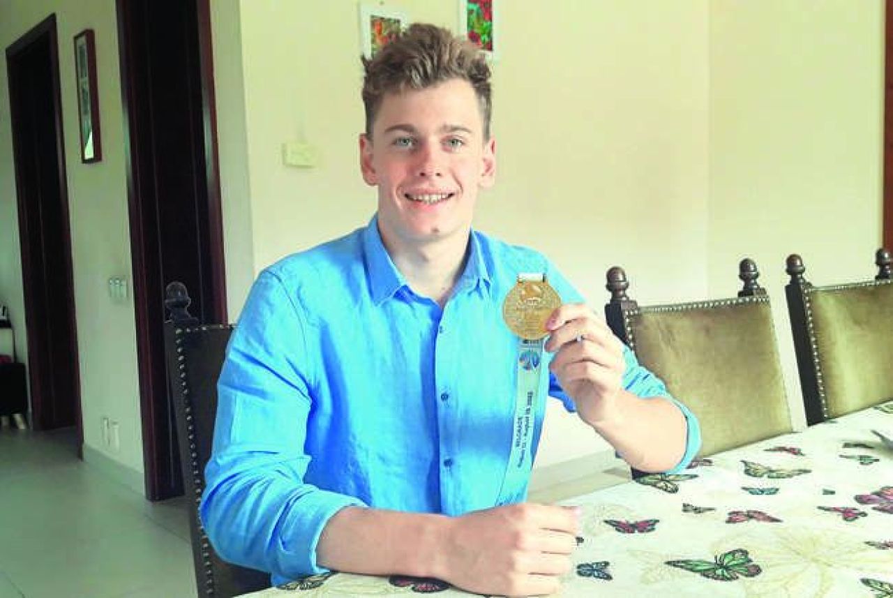 Povestea românului din Oradea campion mondial cu Ungaria. Cum l-a pierdut România: ”Am spus da fără să mă mai consult cu mama și cu tata”_1