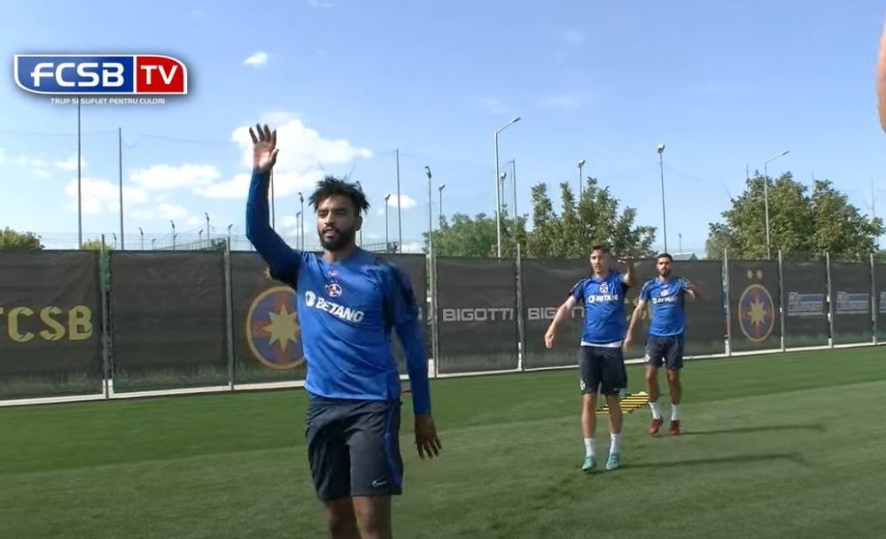 Billel Omrani, prezentat oficial de FCSB! Atacantul s-a antrenat sub comanda lui Nicolae Dică! Ce număr și-a ales jucătorul _3