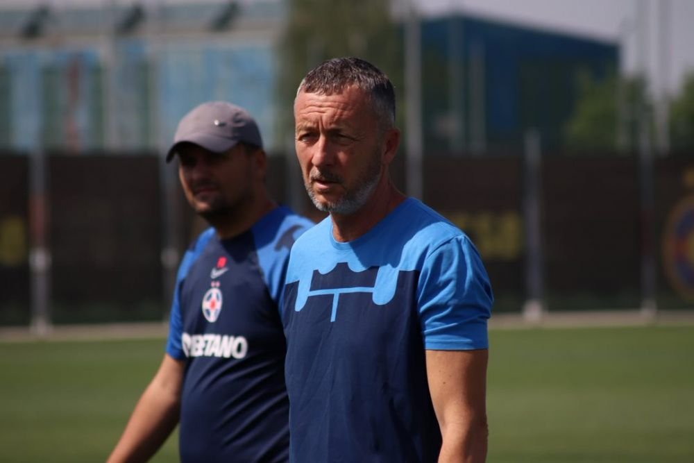 Mihai Stoica, critici &icirc;n direct pentru doi jucători de la FCSB: Au intrat și s-a ales praful