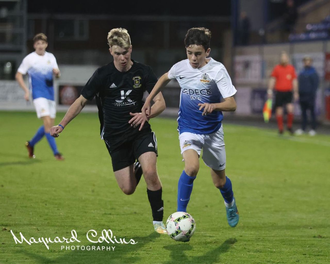 Record fabulos în fotbalul britanic! A debutat la doar 13 ani la profesioniști și a dat o pasă de gol la prima atingere_6